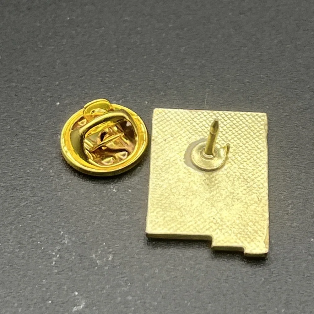 White‎ Sands New Mexico Lapel Hat Pin